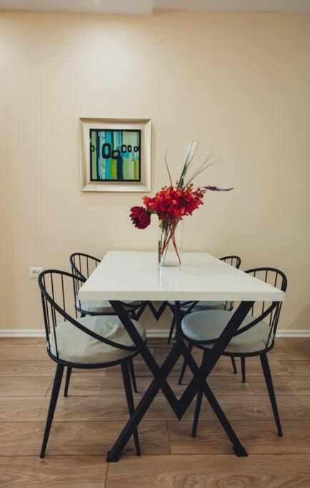 Apartament Luxury At Myslym Shyri